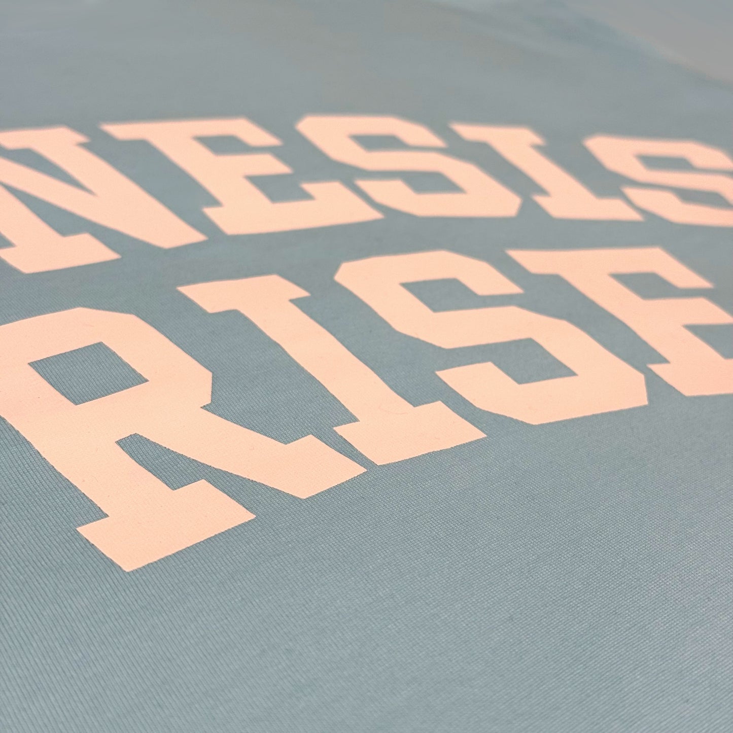 RISE UP TEE